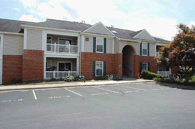 1st image of 301 N Knollwood Dr Suite 7102