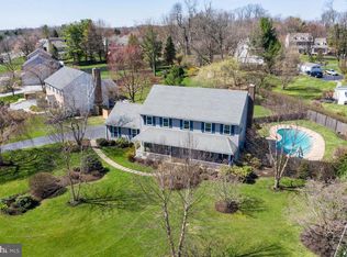 801 Cottonwood Dr, Malvern, PA 19355