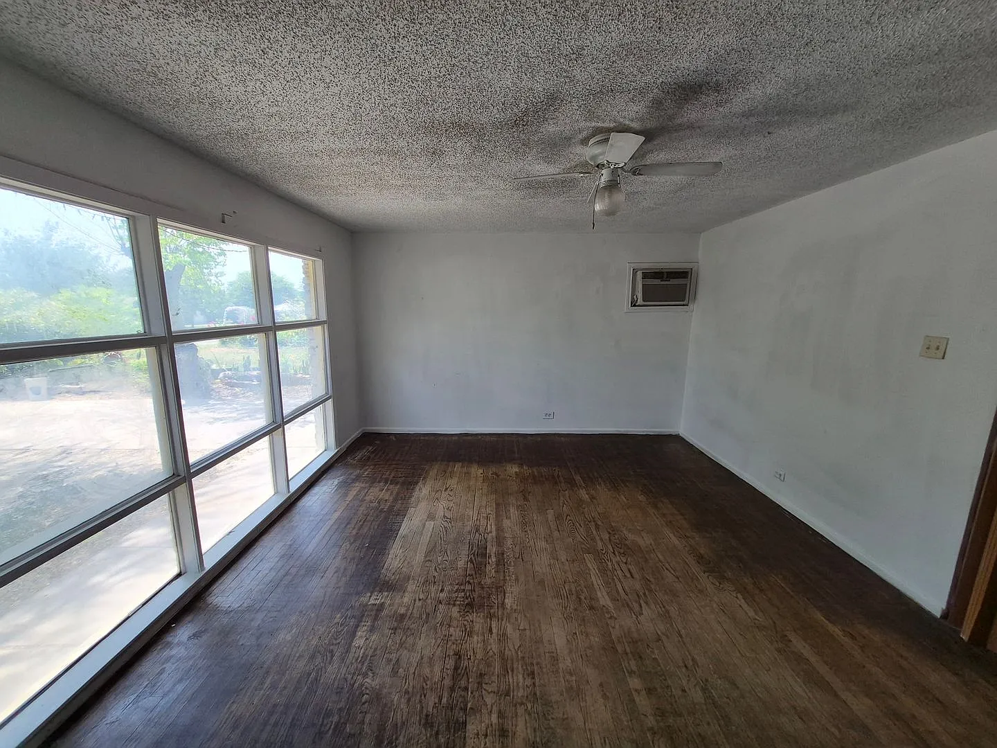 807 Weizmann St., San Antonio, TX. 78213 — Photo 2