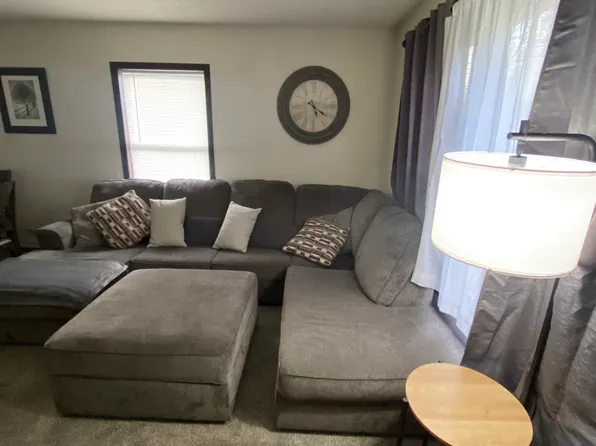 318 Baker St E, Saint Paul, MN 55107