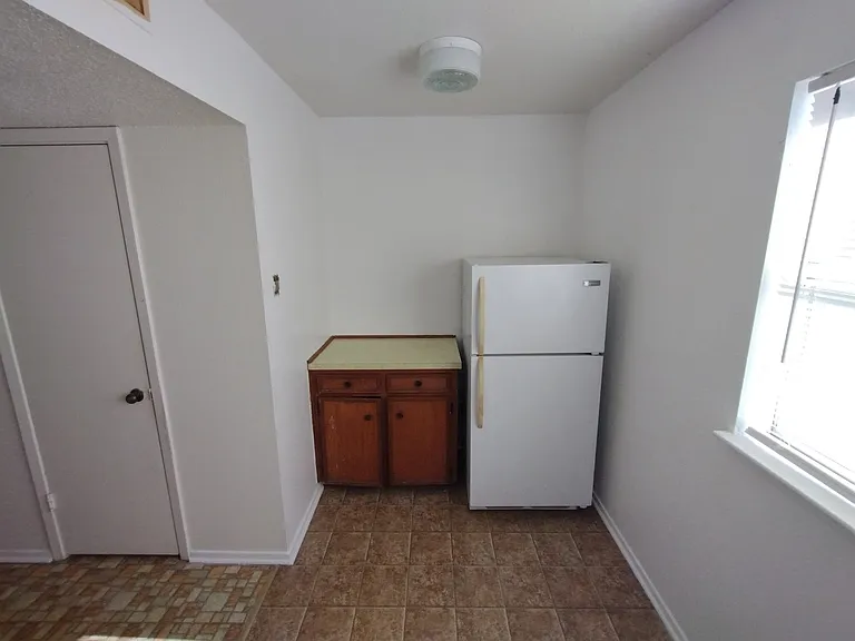 928 Postoffice St — Photo 59