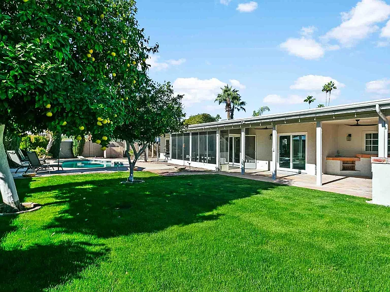 6411 E Presidio Rd — Photo 38