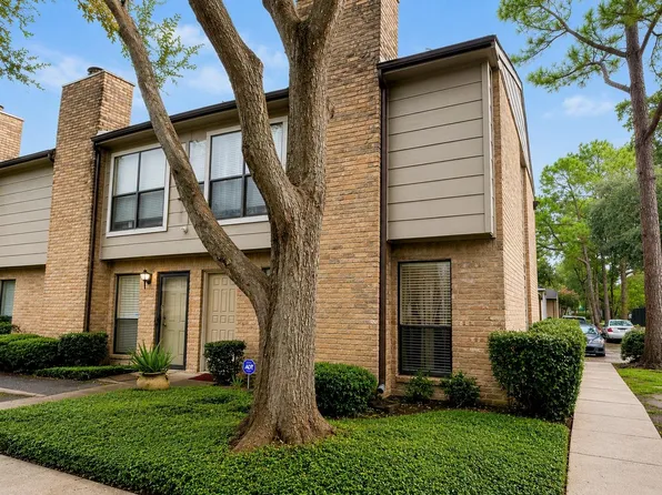 2110 Wilcrest Dr APT 101, Houston, TX 77042