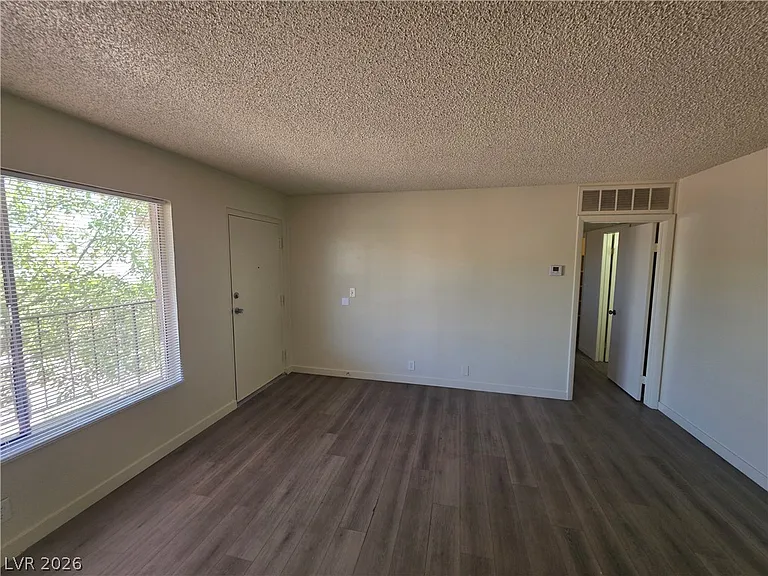 615 S Royal Crest Cir #10 — Photo 22
