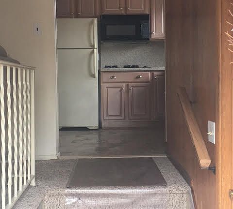 4th image of 19 Oban St