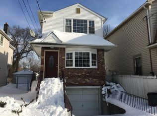 141-47 182nd St, Jamaica, NY 11413