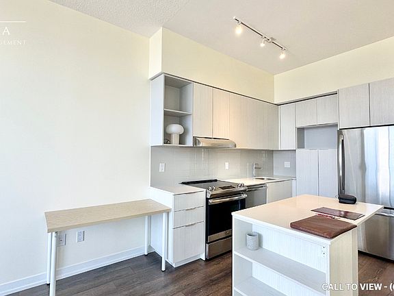 4th image of 2520 Eglinton Ave W #1913