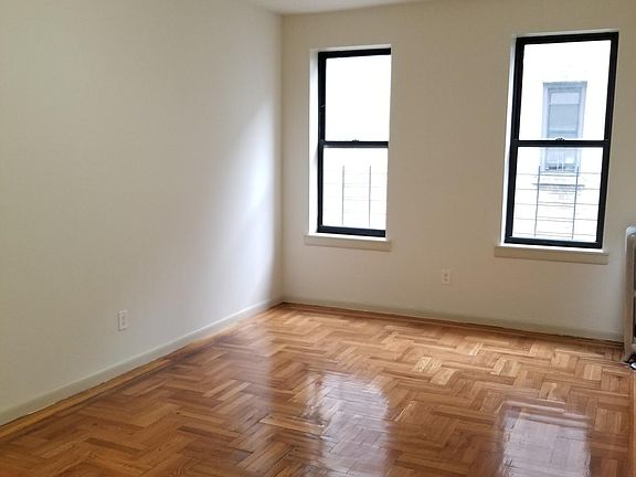 5th image of 2085 Morris Ave #B7