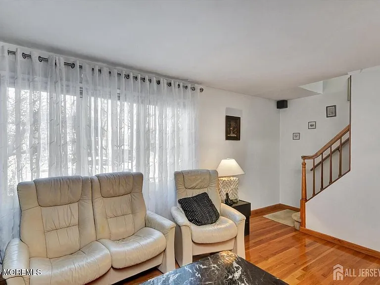 57 Duley Ave — Photo 3