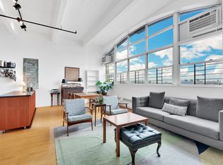 970 Kent Ave APT 704, Brooklyn, NY 11205