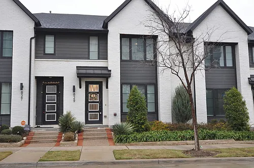 829 Crystal Oak Ln Photo 1