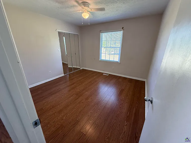 1115 Kingston Rd — Photo 6