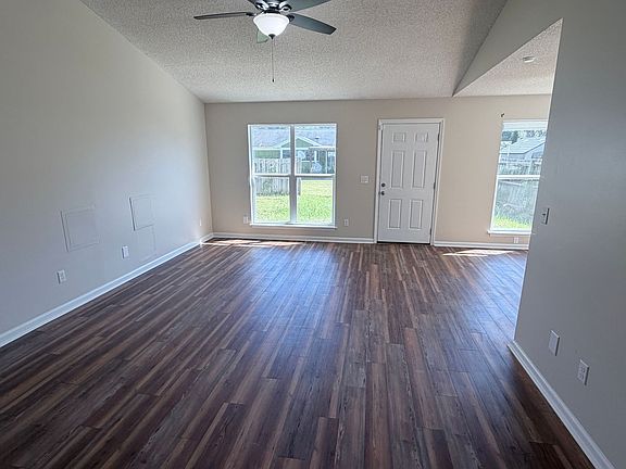 2nd image of 308 Lakeview Dr