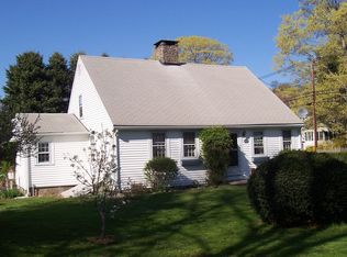 26 Liberty St, Clinton, CT 06413