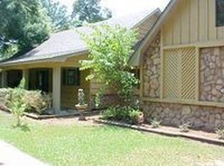 102 Tiffany Dr, Brandon, MS 39042