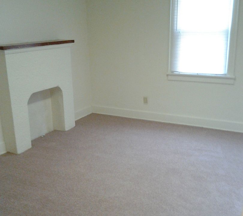 Building Photo 3