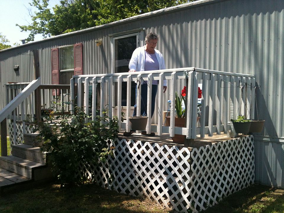 1st image of 1082 Breezy Oaks