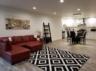 2136 N 87th St #BASEMENT, Seattle, WA 98103