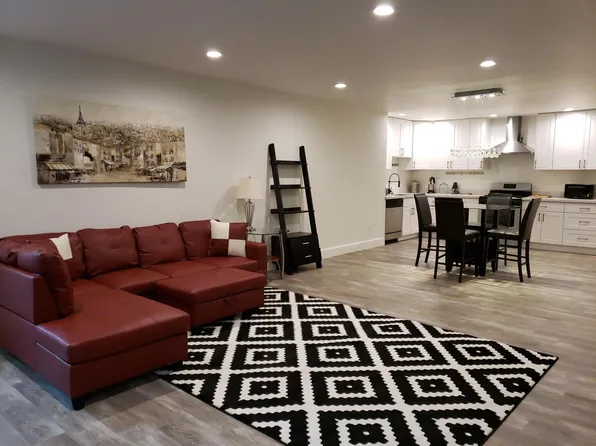 2136 N 87th St #Basement, Seattle, WA 98103