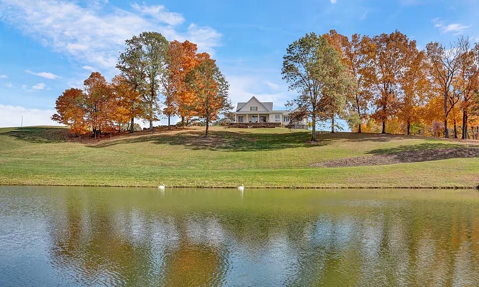 1st image of 2804 Tucker Rd #&-2806