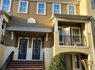 586 Edgerly Pl, Orlando, FL 32806