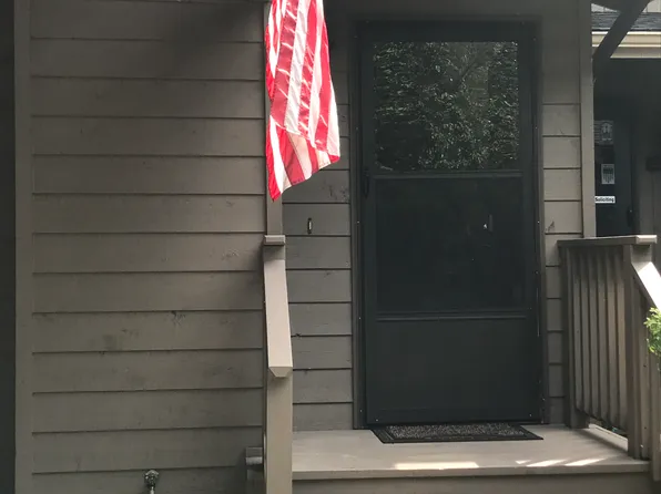 835 NW Huckle Dr Unit A, Bremerton, WA 98311