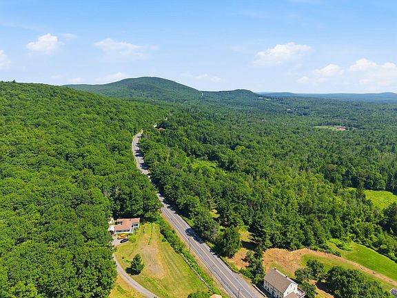 4th image of 108 Mountain Rd
