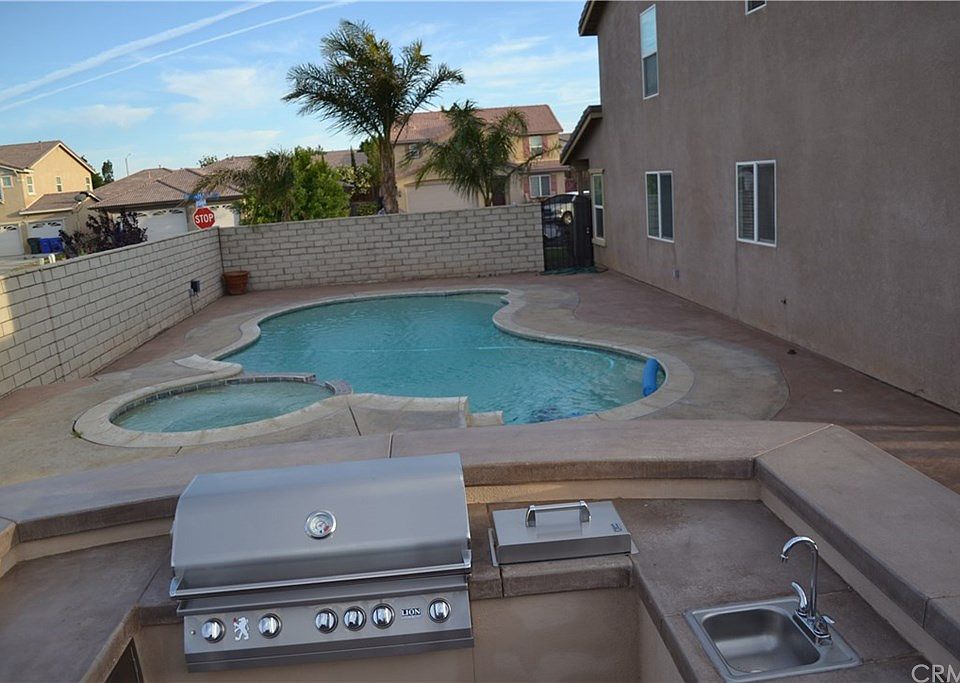 1st image of 13730 Sahara Ln