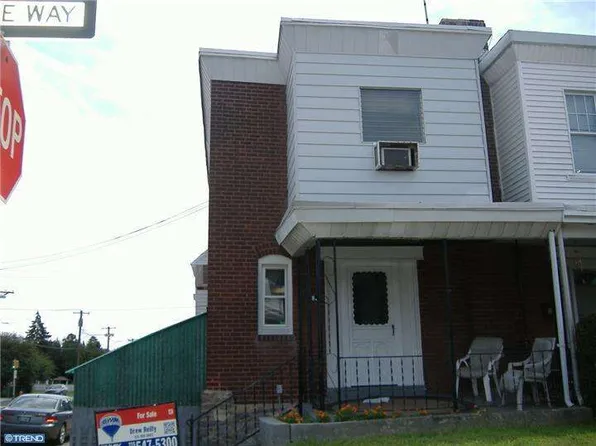 82 Rosemar St, Philadelphia, PA 19120