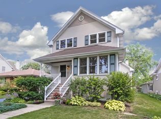 145 N Myrtle Ave, Villa Park, IL