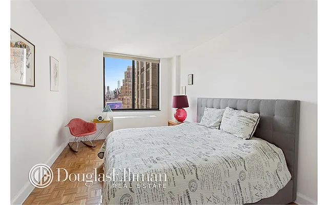 Rented by Douglas Elliman | media 10