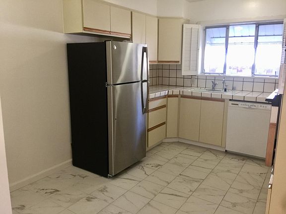 4th image of 4368 Strawberry Park Dr