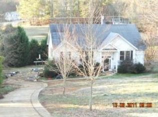 3546 Thompson Bnd, Gainesville, GA 30506