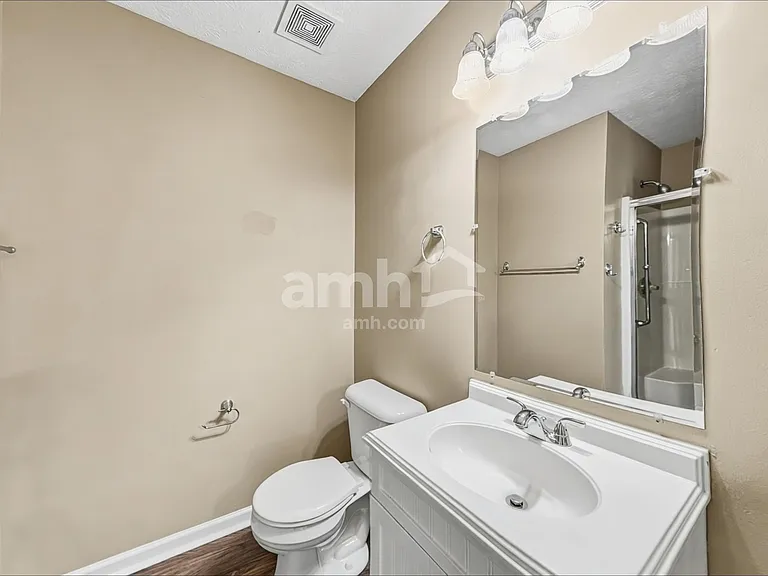 2521 Monarchy Ln — Photo 9