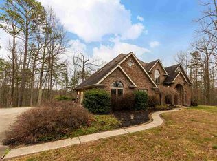 304 Hickory Rd, Scott Depot, WV 25560