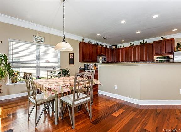 5th image of 13523 Pontchatrain Ave