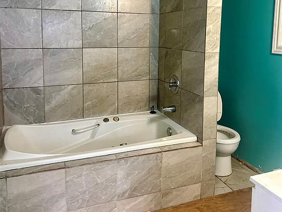 5th image of 13 Middle Road