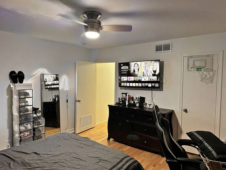 2412 Dartmouth St — Photo 18