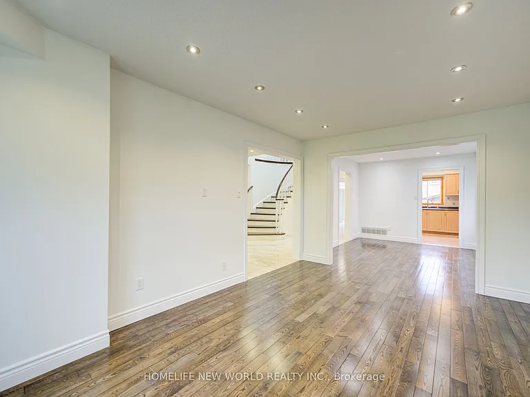 133 Stather Cres — Photo 6