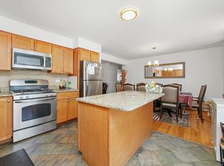 8050 Niles Ave APT 1W, Skokie, IL 60077