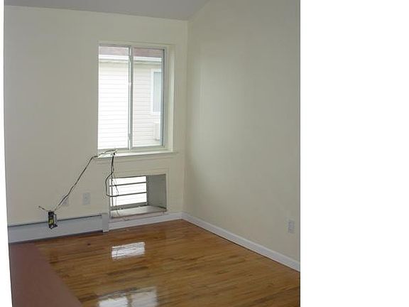 5th image of 615 Beach 66th St #1