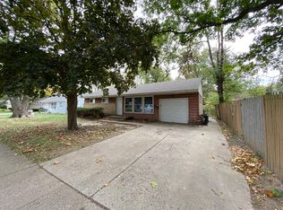 1211 Northwood Dr N, Champaign, IL