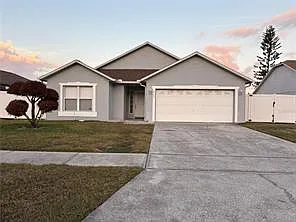2403 Queenswood Cir