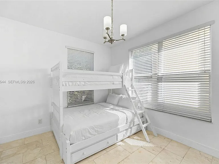 4215 Sheridan Ave #3 — Photo 9