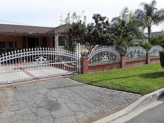 2nd image of 6552 Bollenbacher Dr