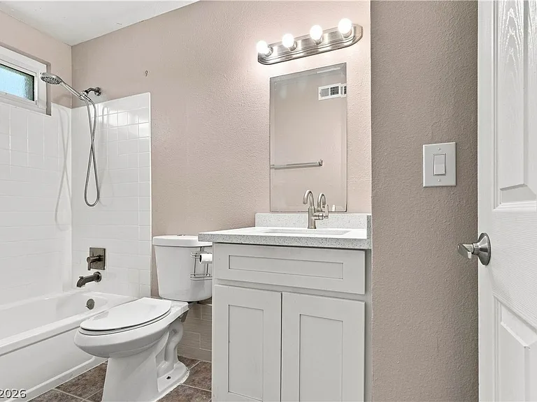 4815 Castle Rock Ct — Photo 27
