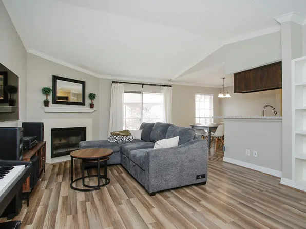 2120 El Paseo St APT 3104, Houston, TX 77054