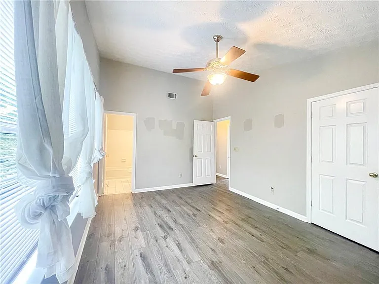 10680 Mortons Xing — Photo 14