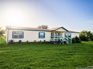 14 Regu Rd, Fredericksburg, TX 78624