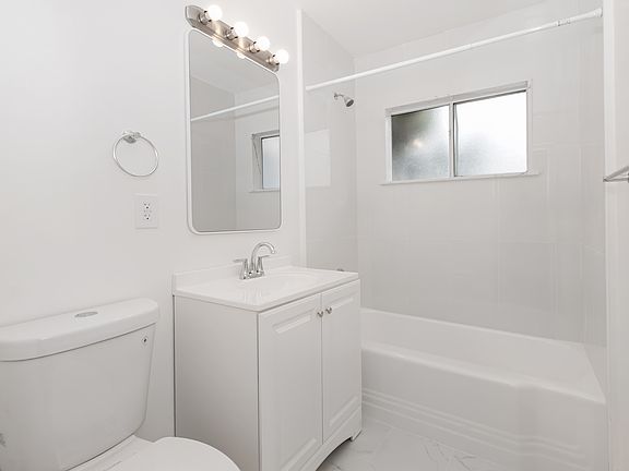 5th image of 268 E Providencia Ave APT H